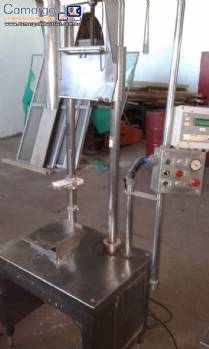 Envasadora para l�quidos volum�trico em inox Serac