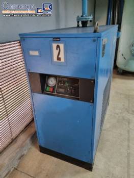 Secador de ar comprimido 808 m�/h Compair do Brasil
