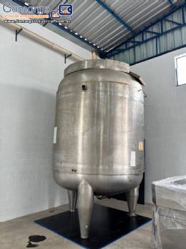 Tanque ass�ptico para 12.000 L com corpo Tetra Pak